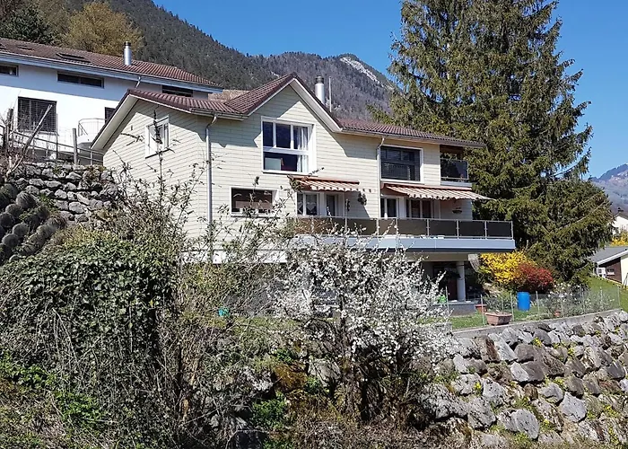 Ferienvermietung: Ferienwohnung Bally